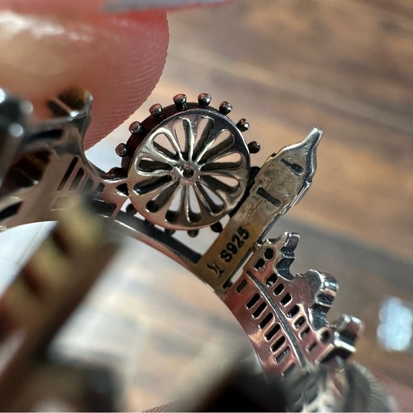 London Skyline Bracelet and Ring Set - Picture 5 of 10